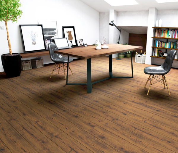 Πάτωμα Laminate Alfa Wood 8702 Masterproof Brooklyn Brown AC5 Bevel 4V 8mm Elegant Line