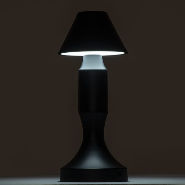 GloboStar® LUNNA 76478 Μοντέρνο Επιτραπέζιο Φωτιστικό Πορτατίφ LED 1.5W 105lm 120° DC 5V Επαναφορτιζόμενο με Μπαταρία Li-ion 1800mAh - Διακόπτη Αφής με 3 Εναλλαγές Φωτισμού CCT Θερμό - Φυσικό - Ψυχρό 1500K - 4500K - 6000K Dimmable - D9 x 23cm - Ασημί
