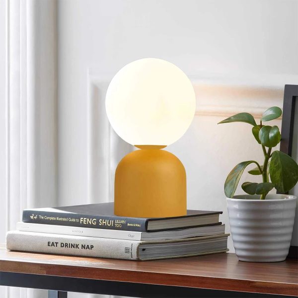 GloboStar® MAGIC 204-0131 Μοντέρνο Eπιτραπέζιο Φωτιστικό Μονόφωτο 1 x E27 IP20 Κίτρινο Μέταλλο με Λευκό Γυαλί - Μ13 x Π13 x Υ28cm